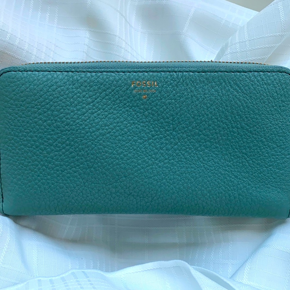 Farrah Fossil Wallet